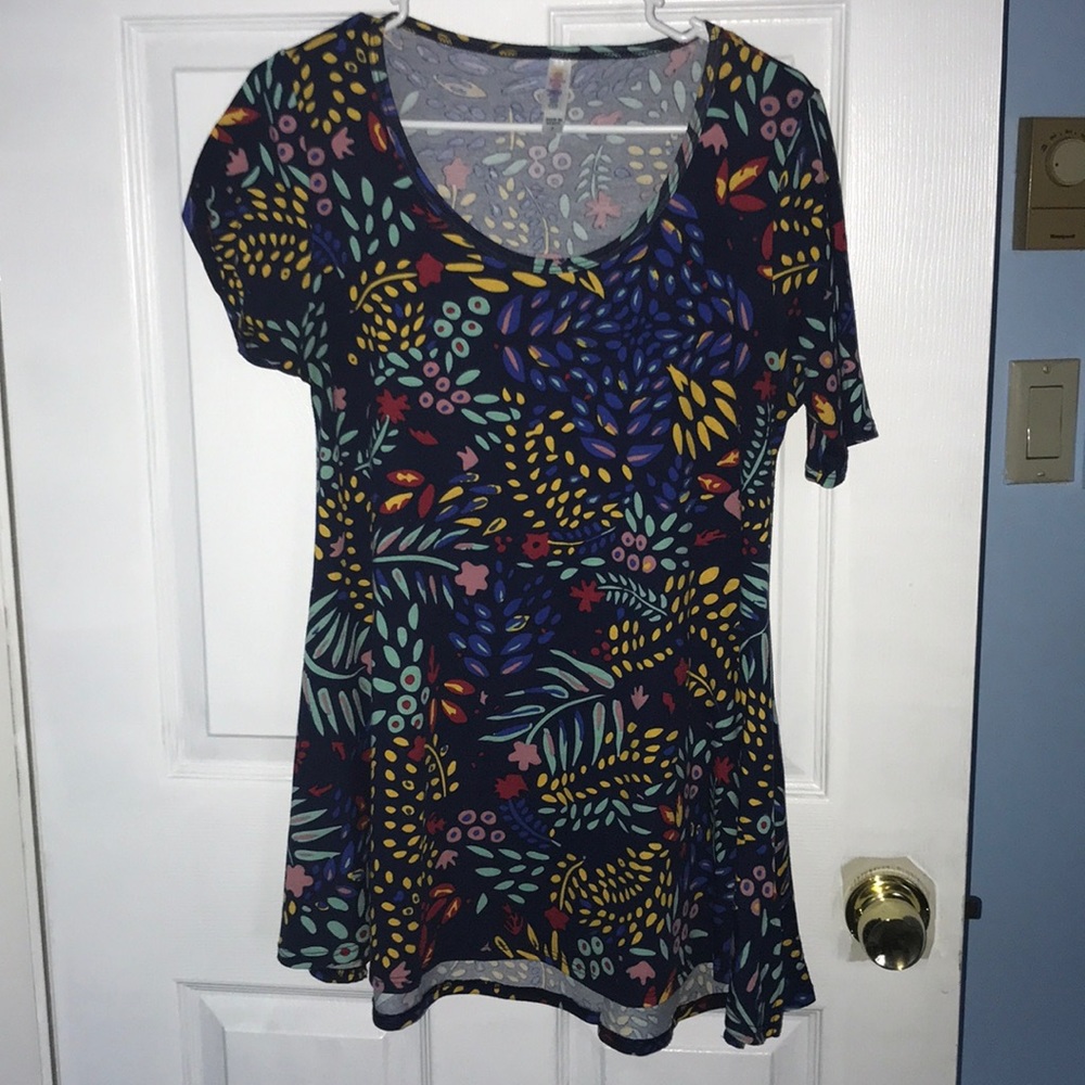 Lularoe perfect tee